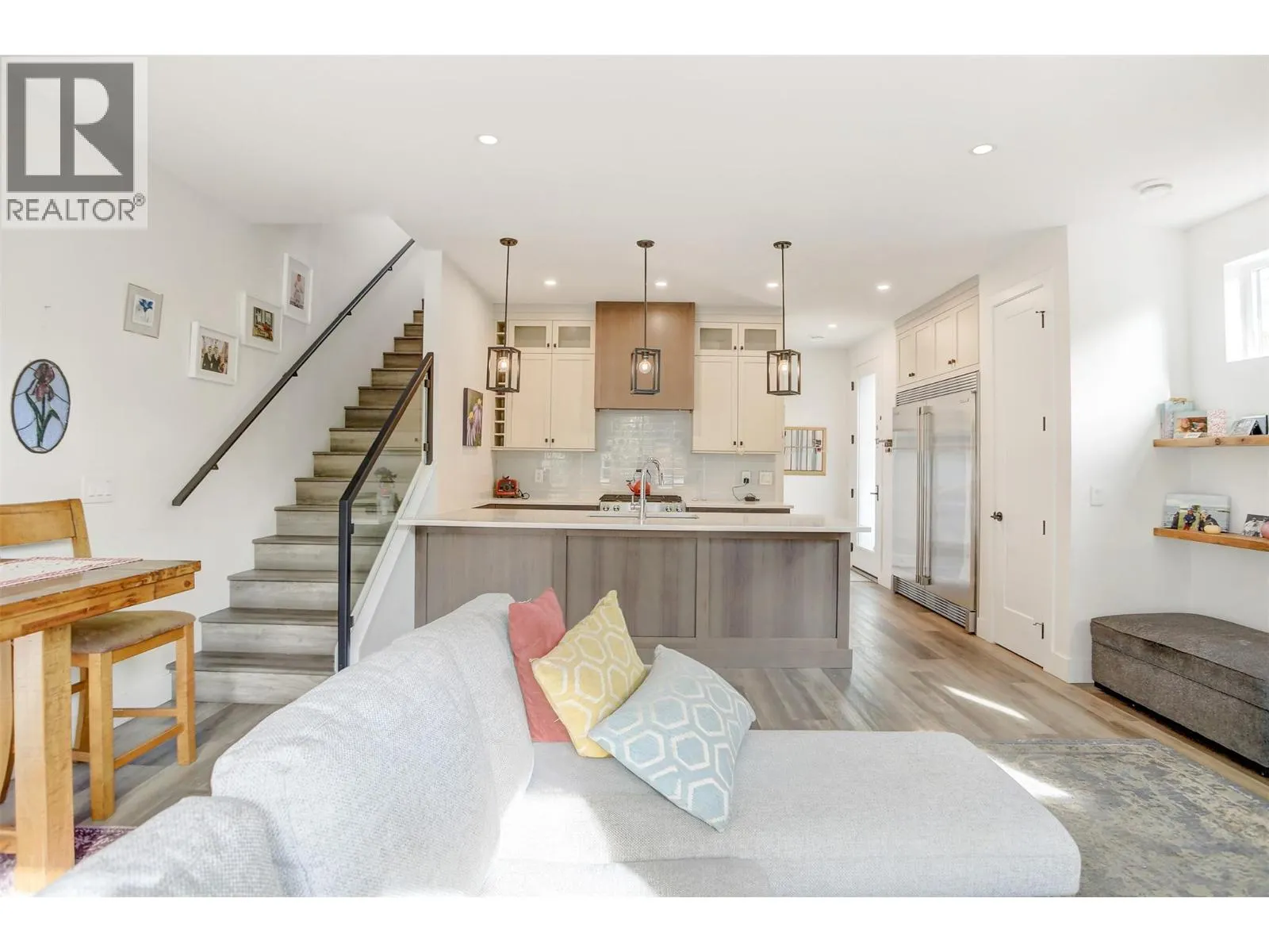 852 Stockwell Avenue Unit# 2
