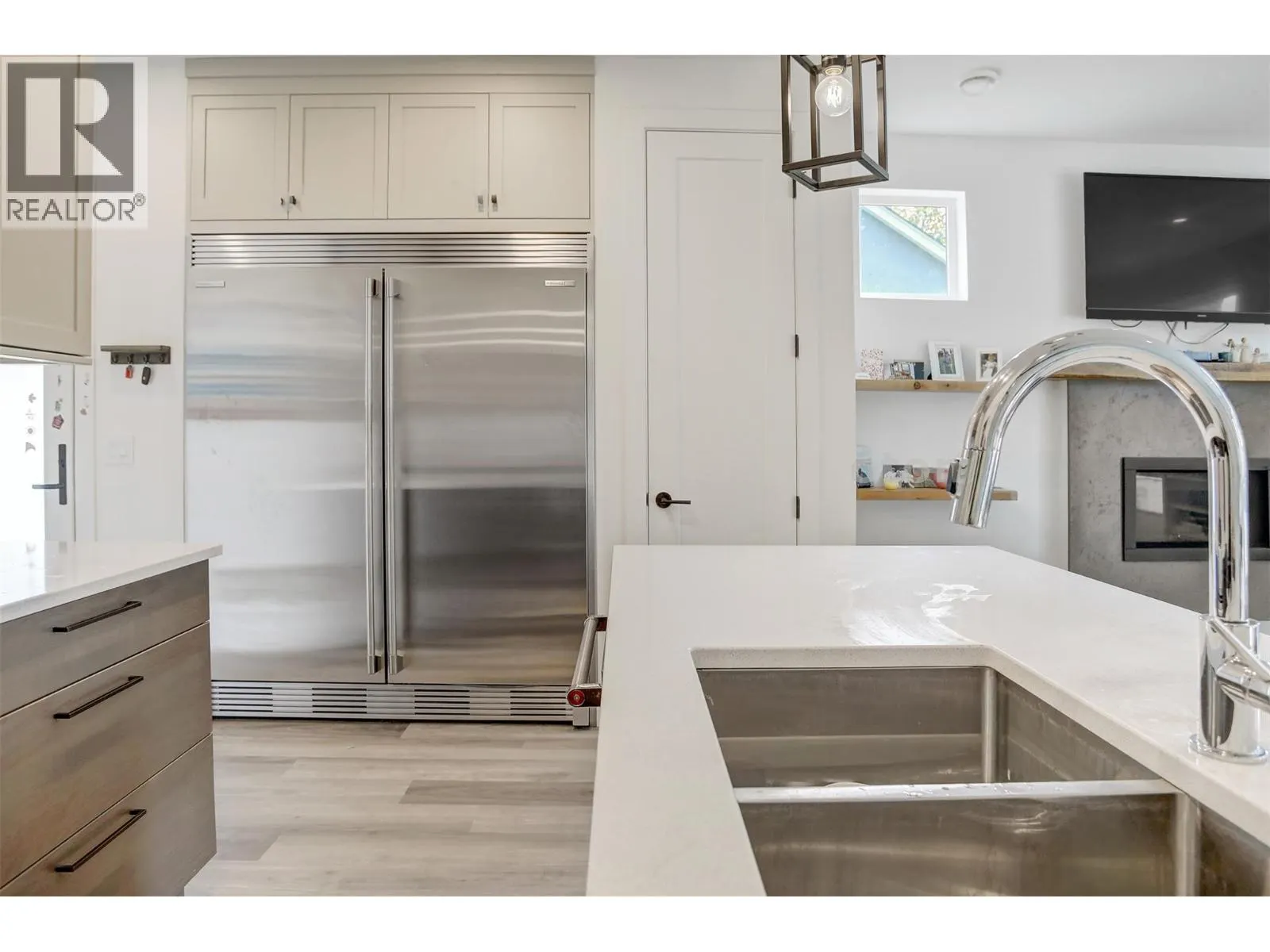 852 Stockwell Avenue Unit# 2