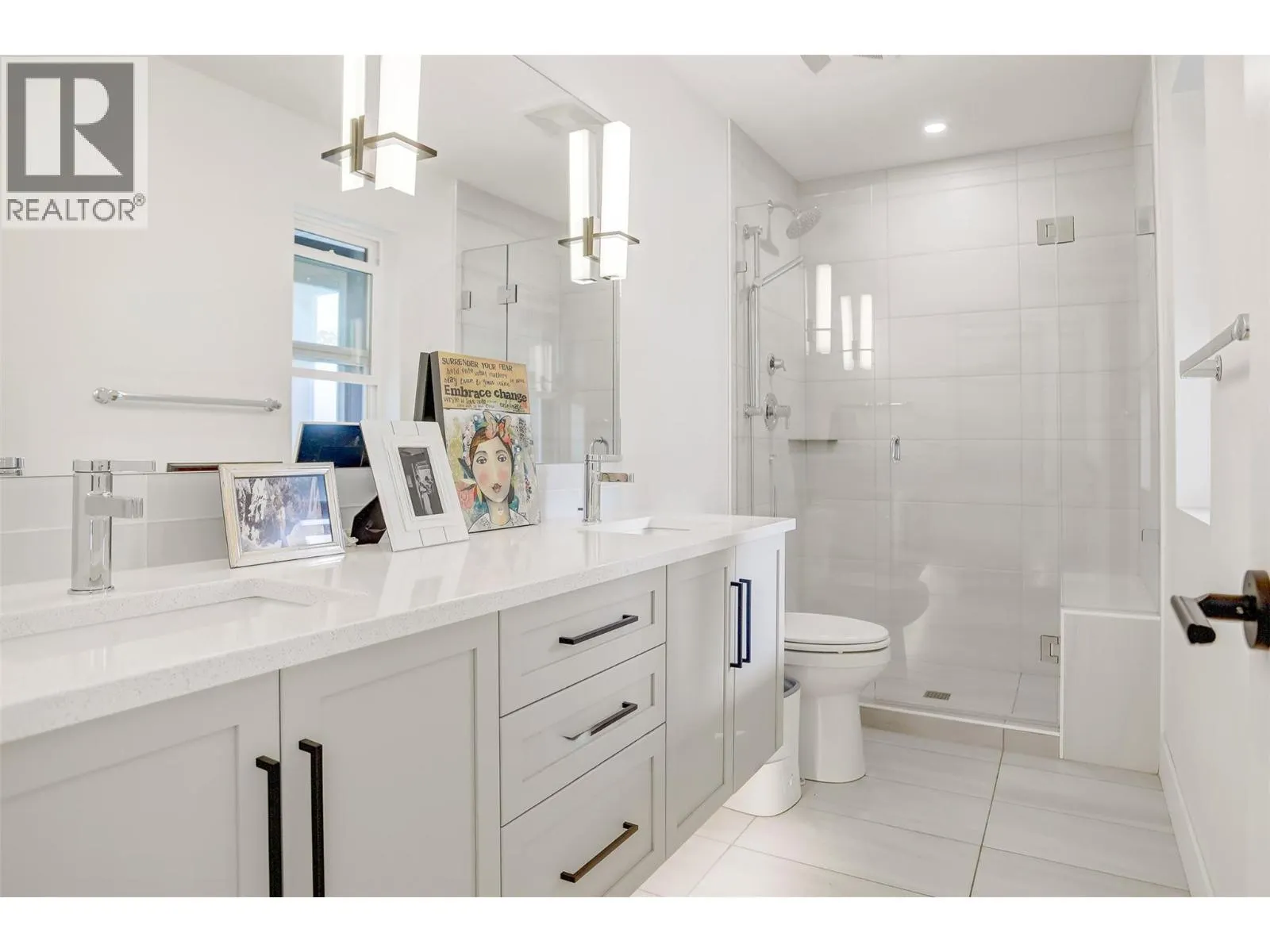 852 Stockwell Avenue Unit# 2