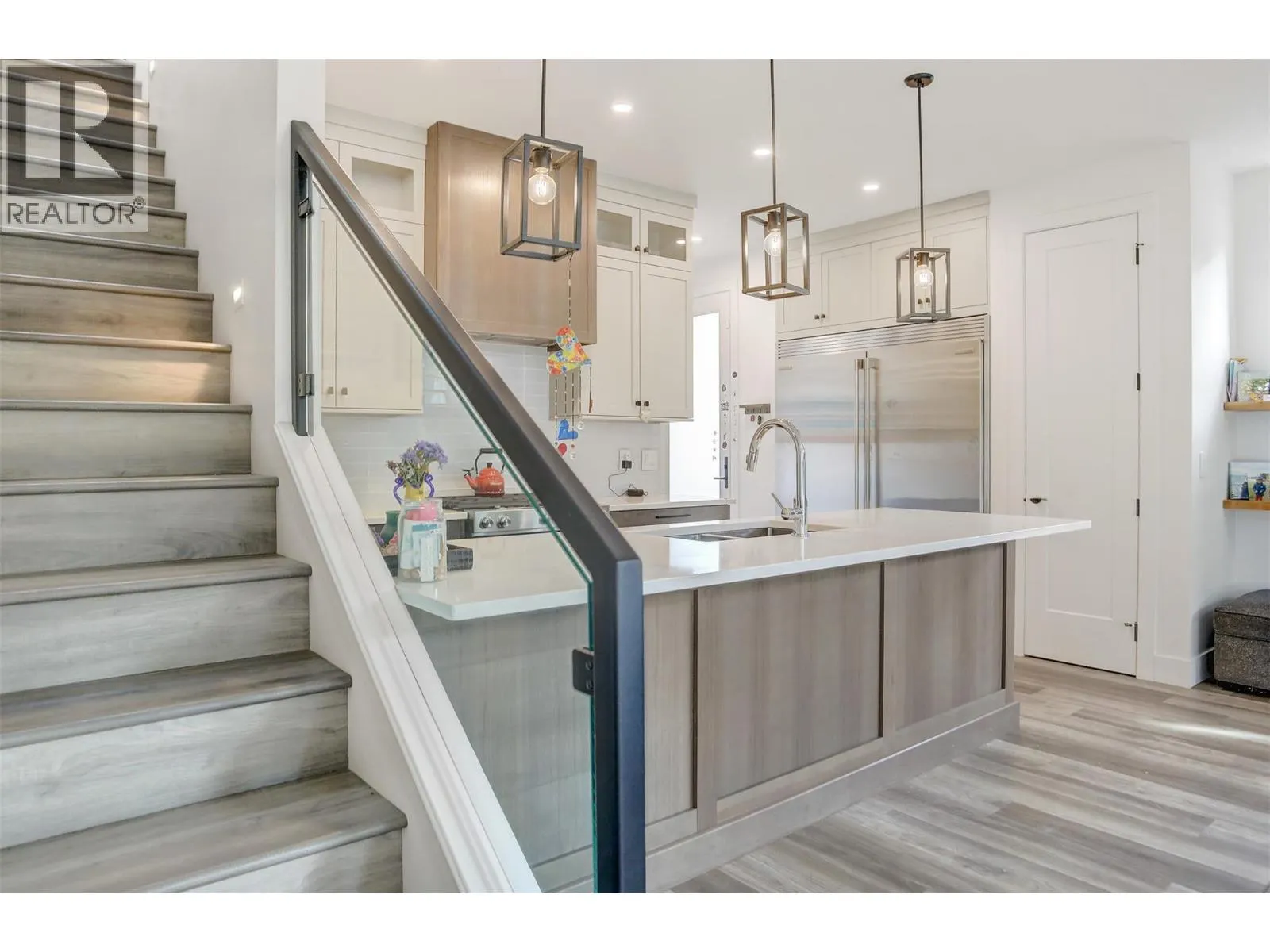 852 Stockwell Avenue Unit# 2