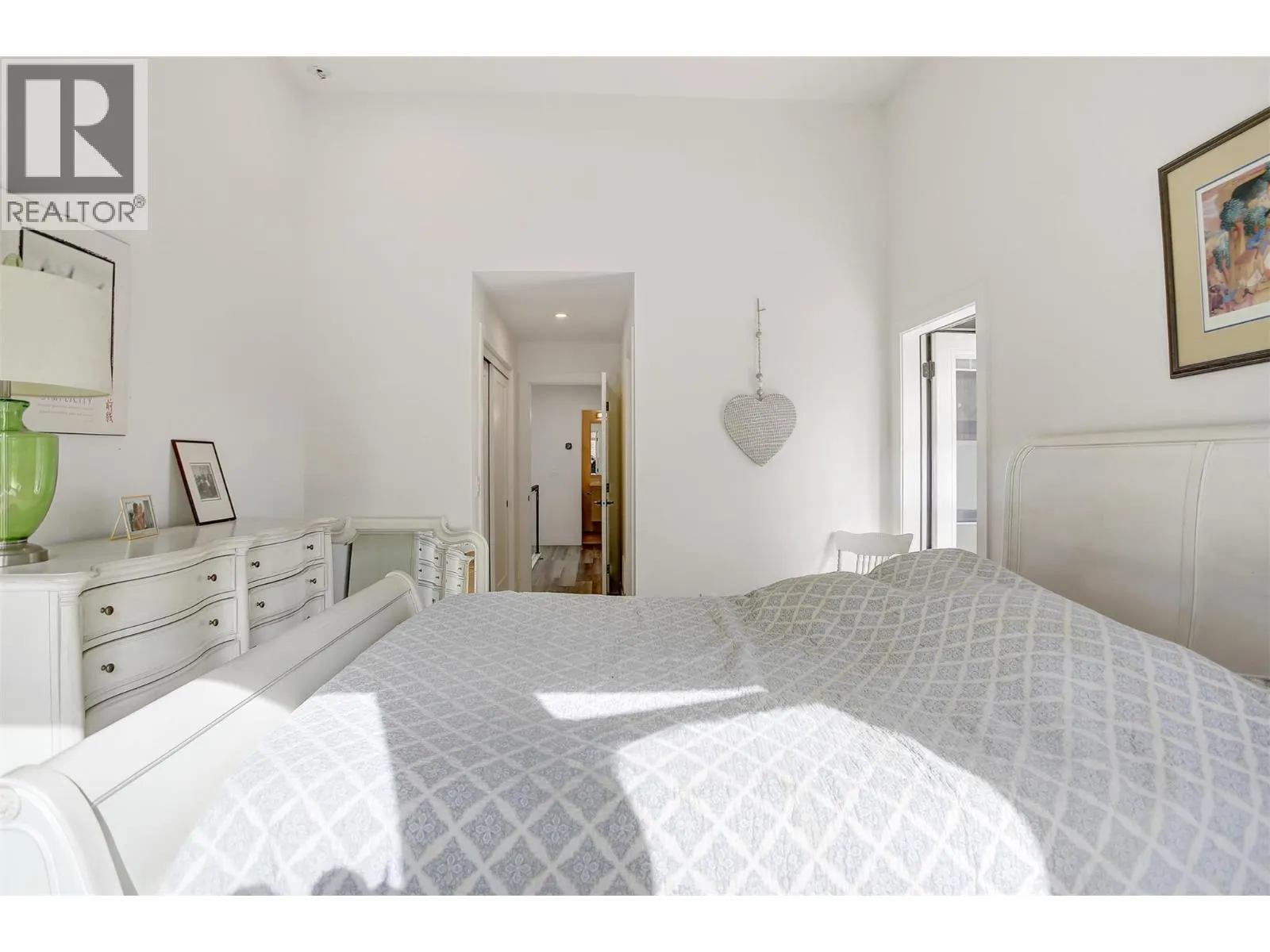 852 Stockwell Avenue Unit# 2