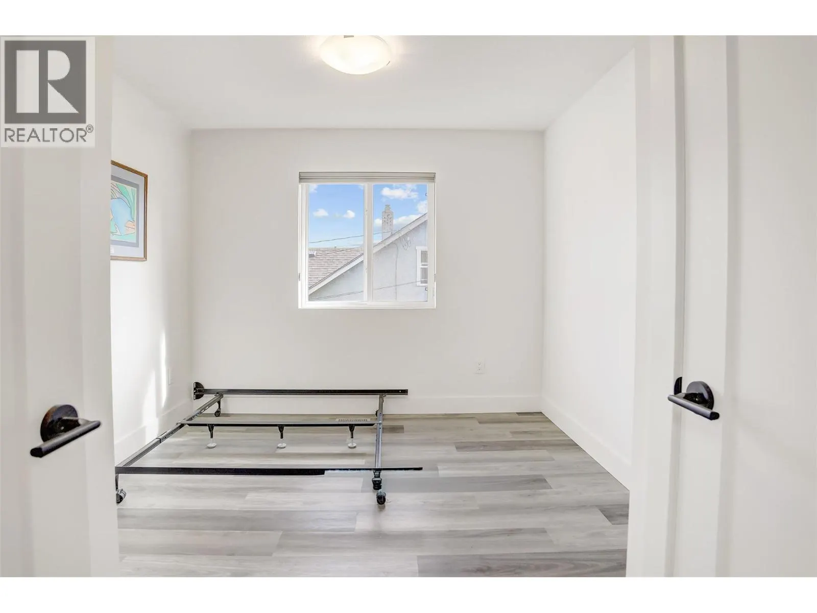 852 Stockwell Avenue Unit# 2