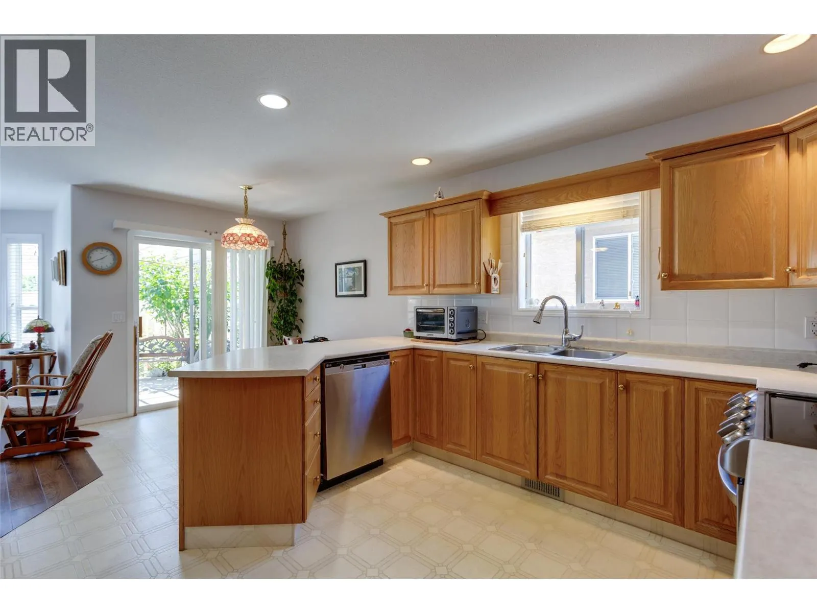 2250 Louie Drive Unit# 102