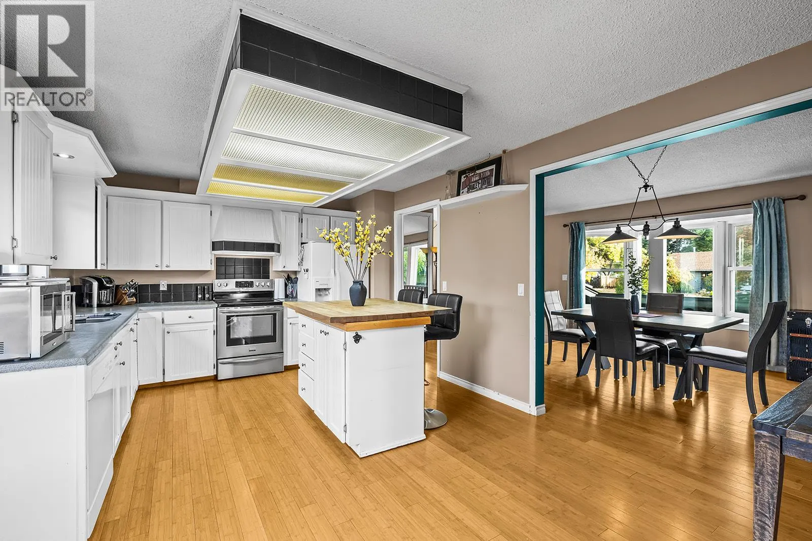 3616 Granada Crescent