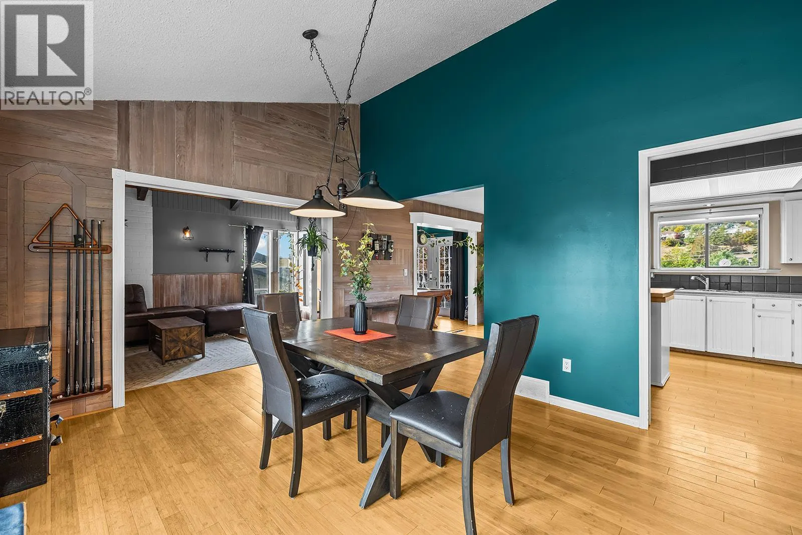 3616 Granada Crescent