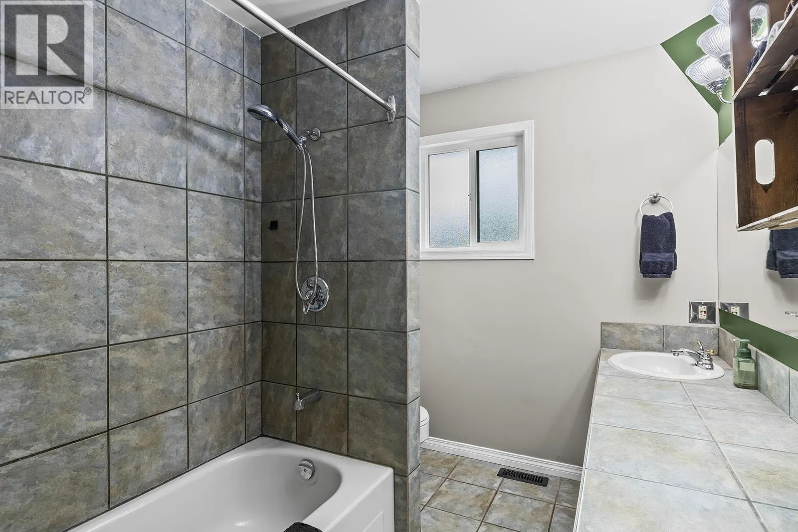 3616 Granada Crescent