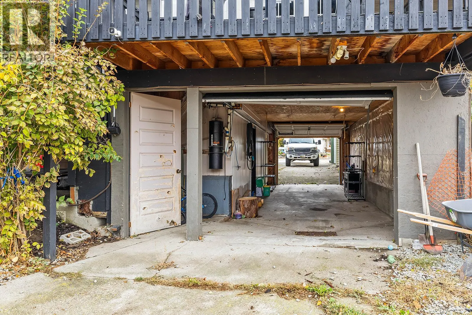 3616 Granada Crescent