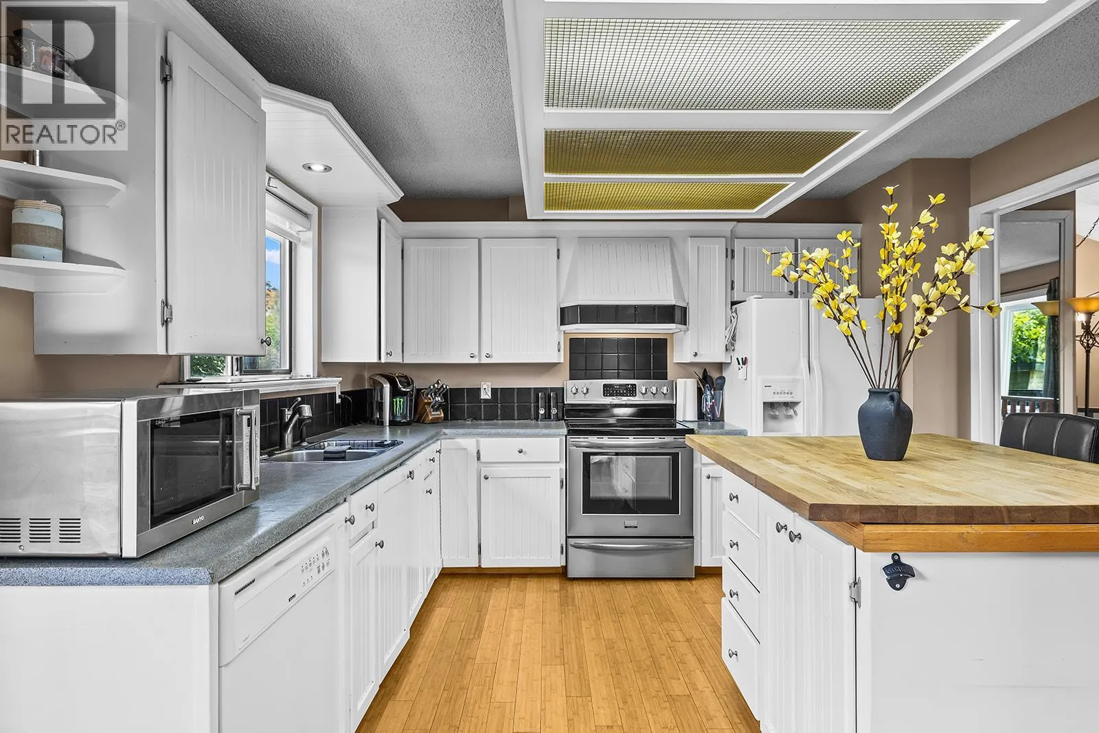 3616 Granada Crescent