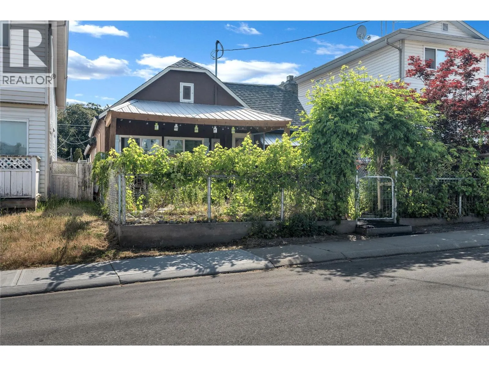 616 Burns Street
