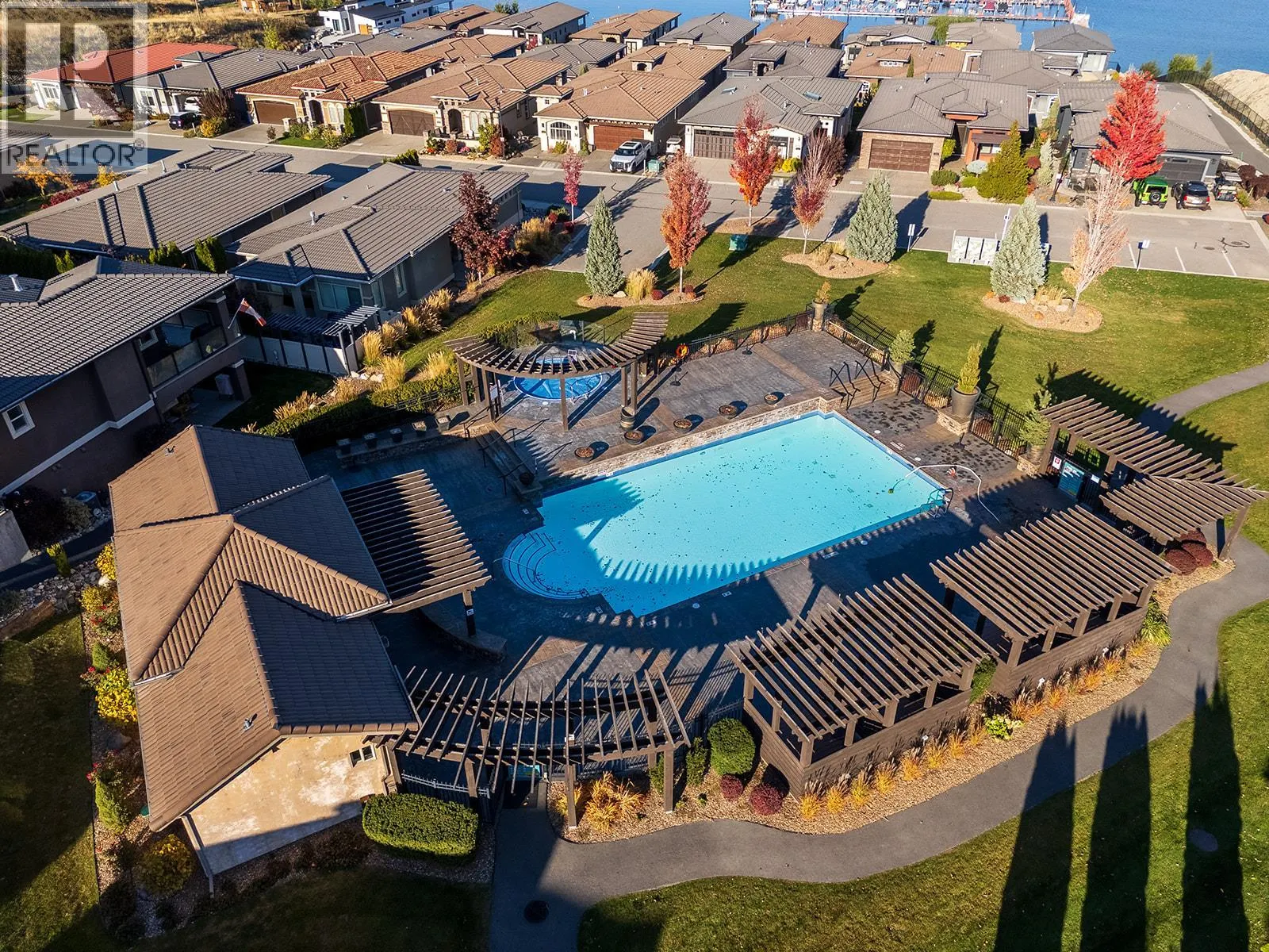 1827 Viewpoint Drive