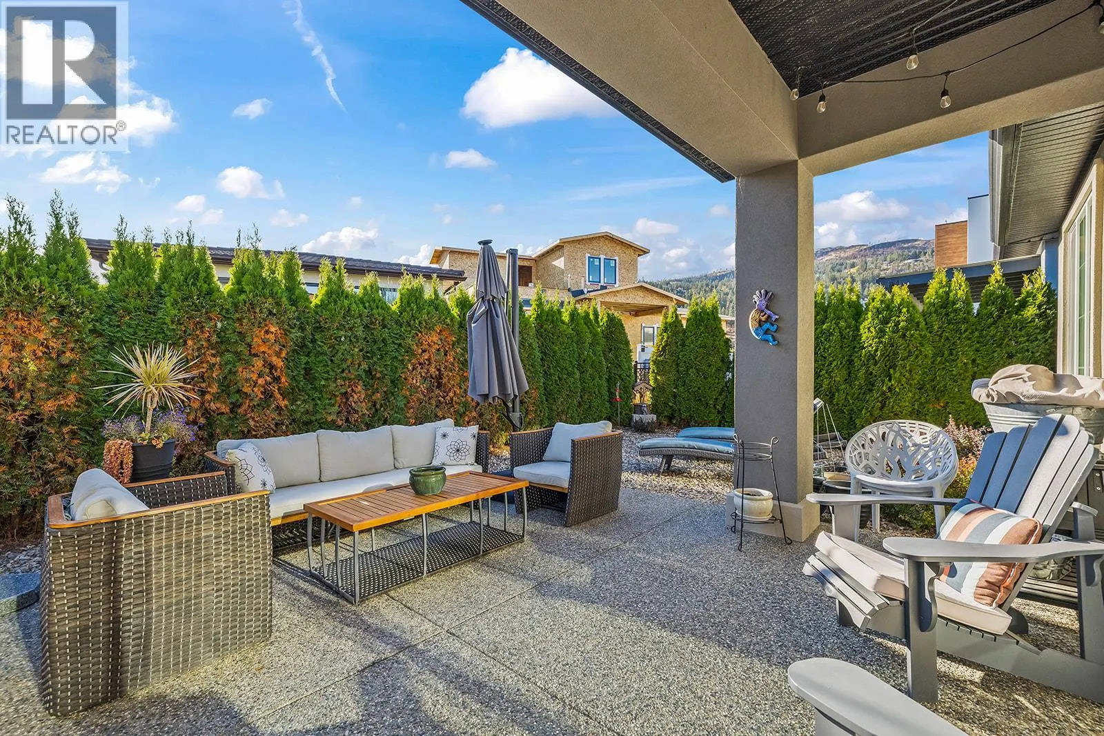 1827 Viewpoint Drive