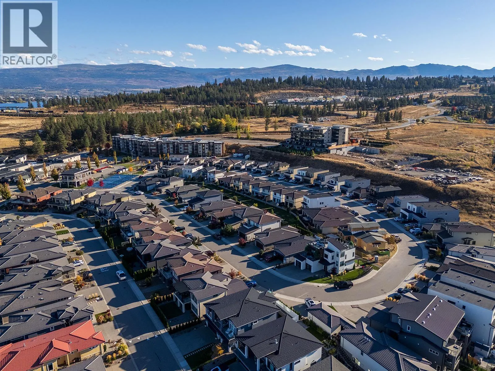 1827 Viewpoint Drive