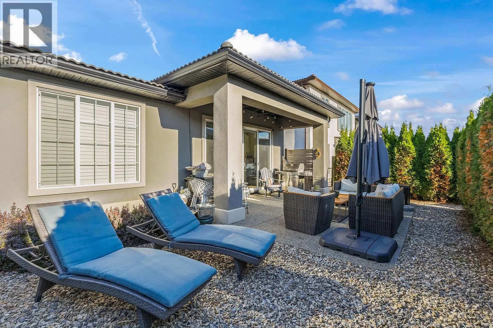 1827 Viewpoint Drive