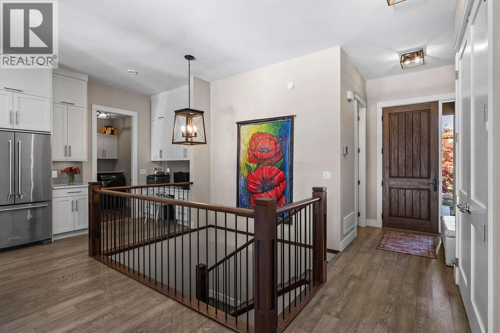 1827 Viewpoint Drive