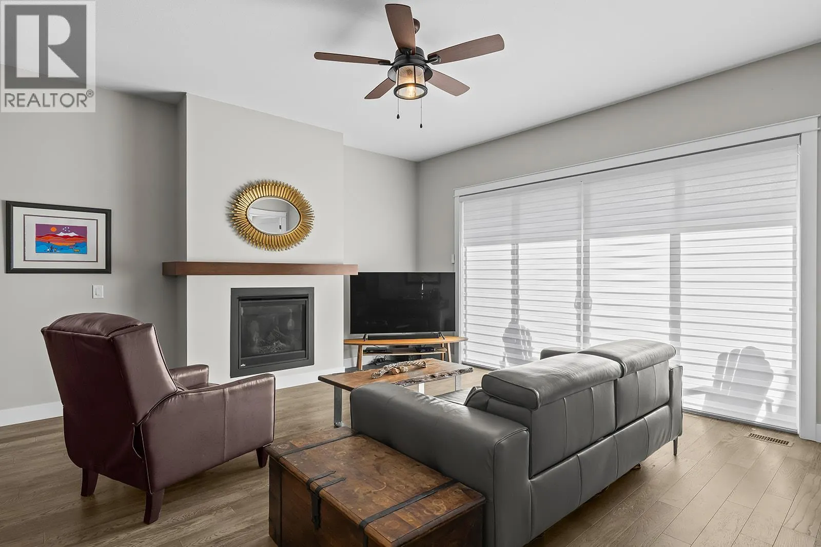 1827 Viewpoint Drive