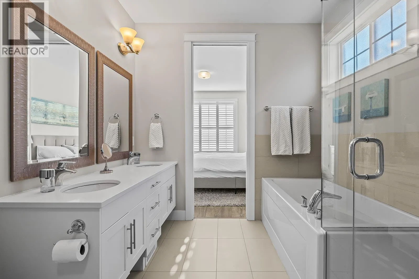 1827 Viewpoint Drive