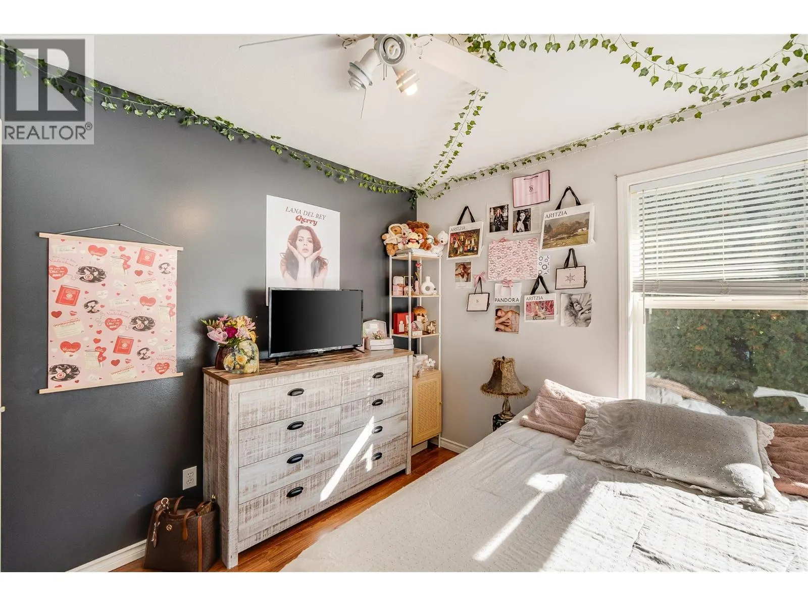 424 BEASLEY  W Crescent