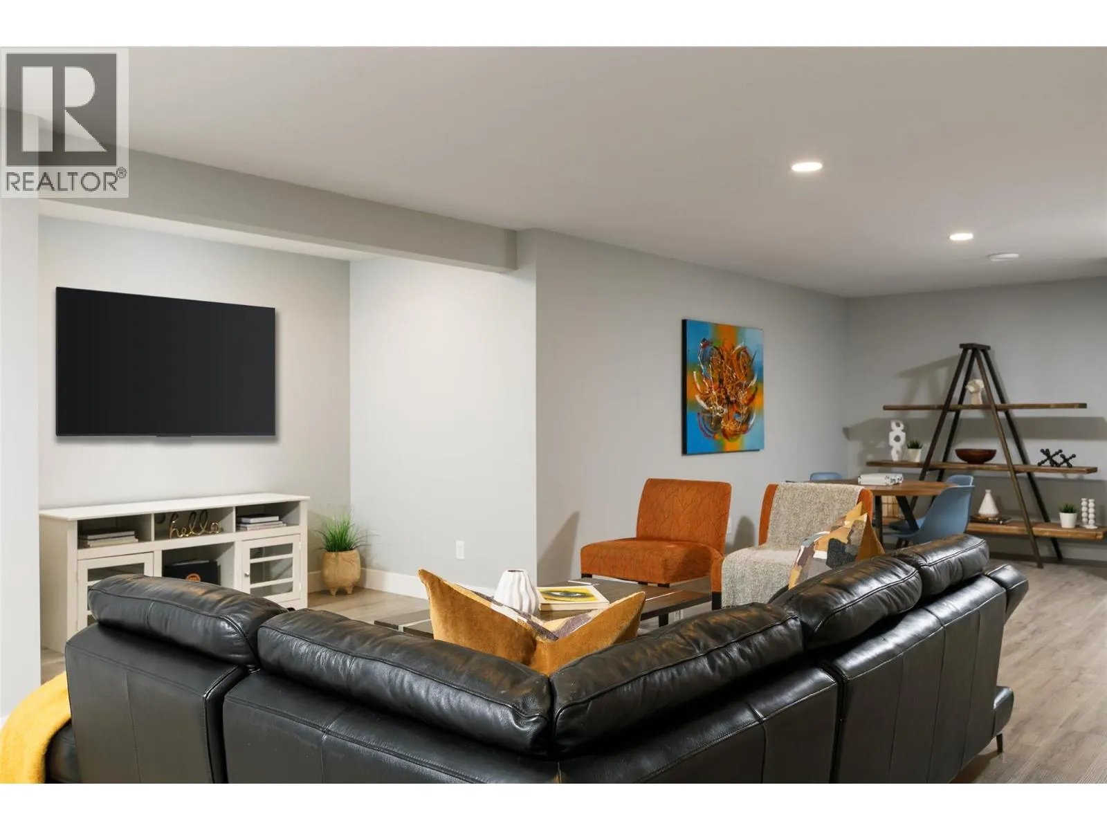 9592 Benchland Drive