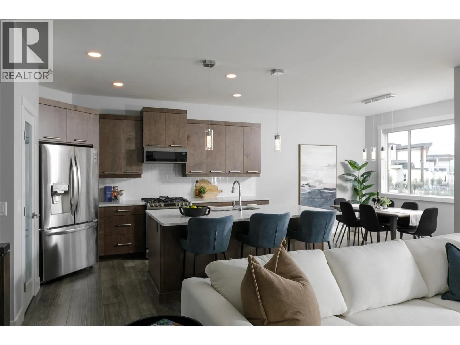 9592 Benchland Drive