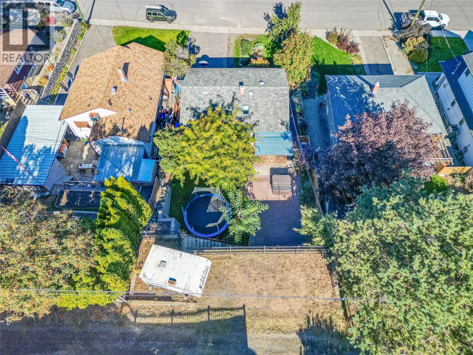 635 DOUGLAS Street