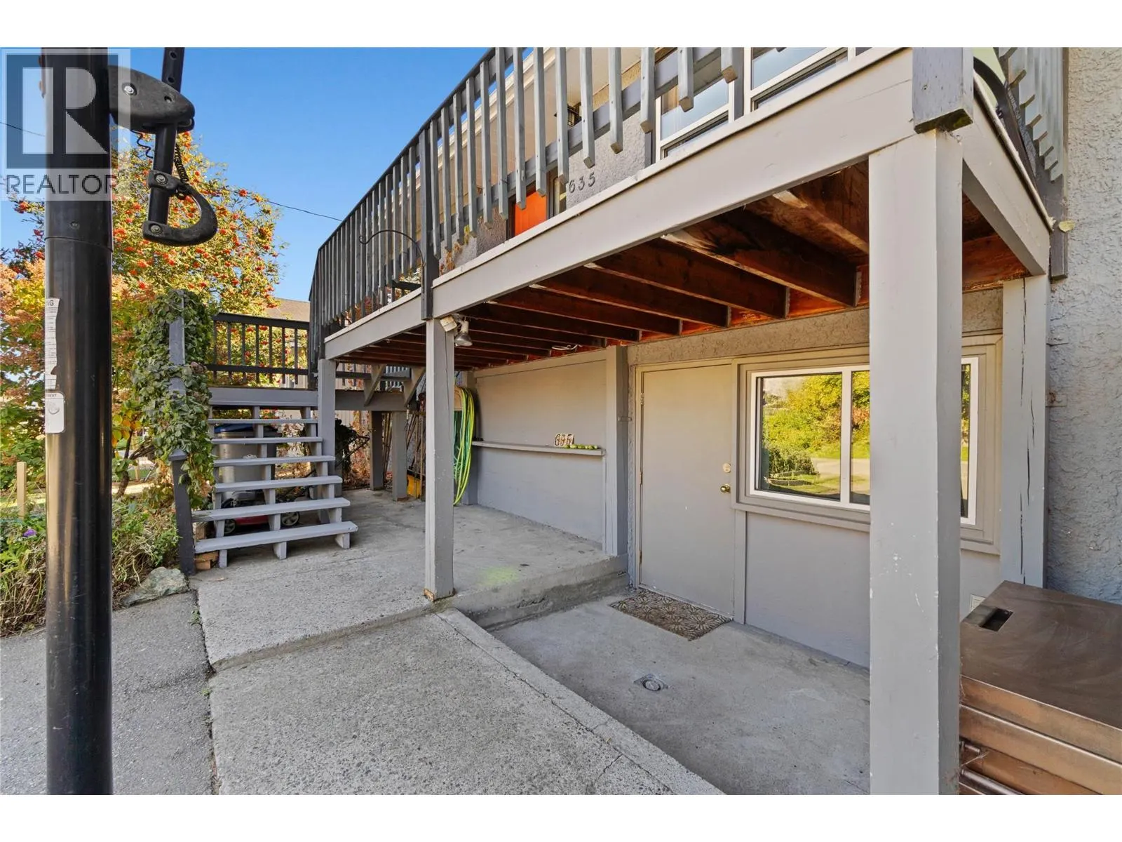 635 DOUGLAS Street