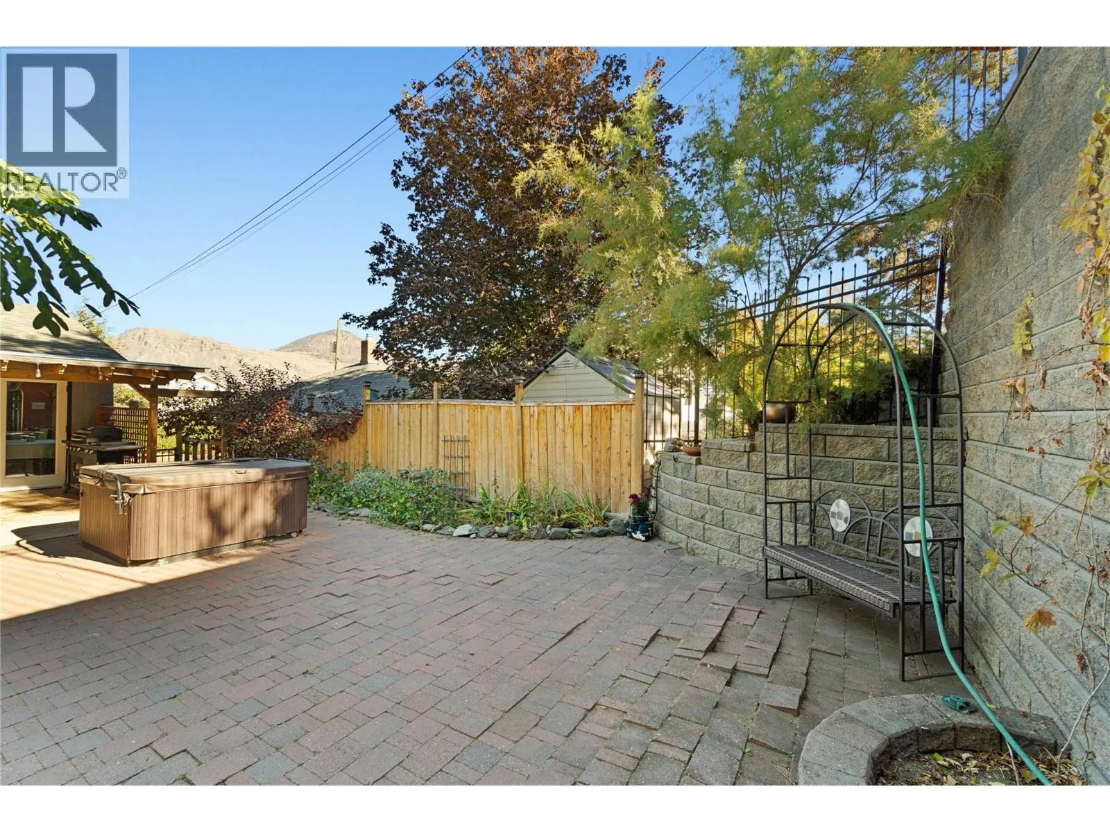 635 DOUGLAS Street