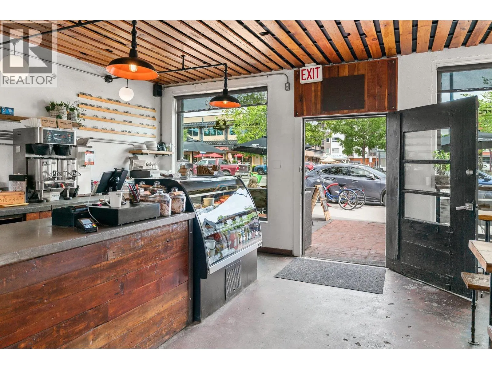 1615 Dickson Avenue Unit# 100
