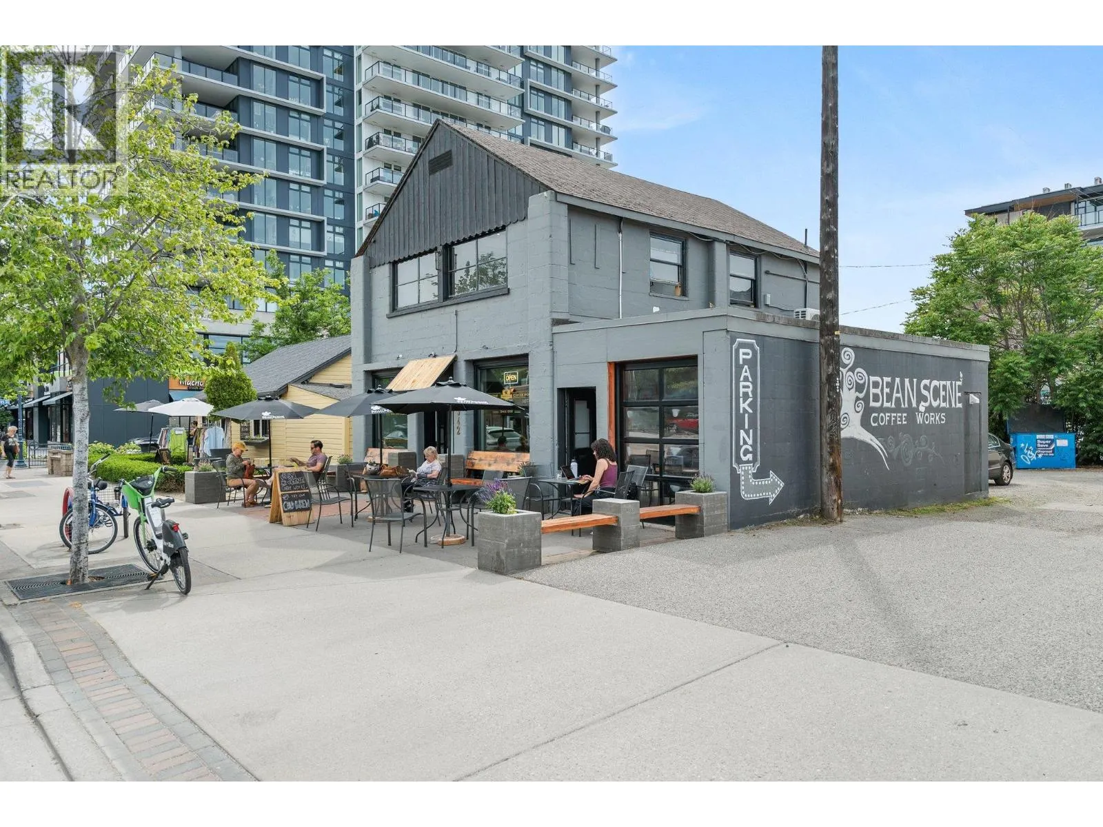 1615 Dickson Avenue Unit# 100