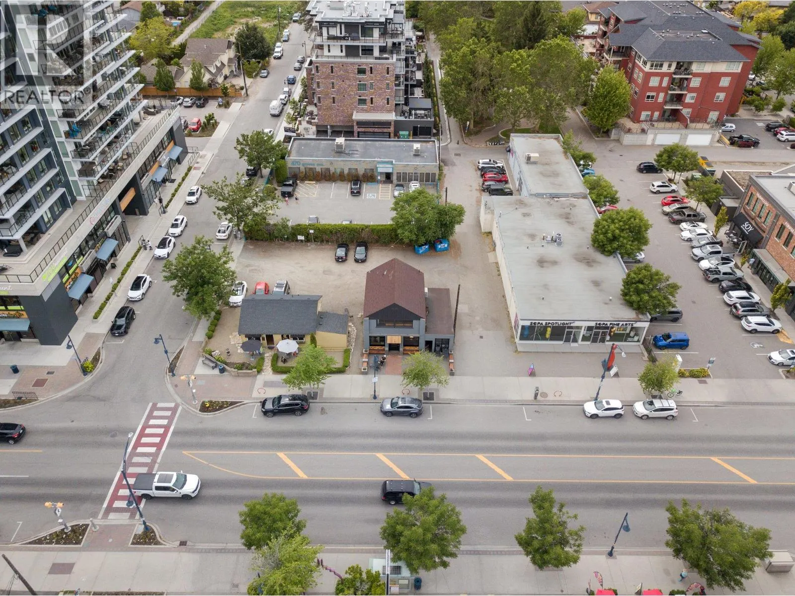 1615 Dickson Avenue Unit# 100