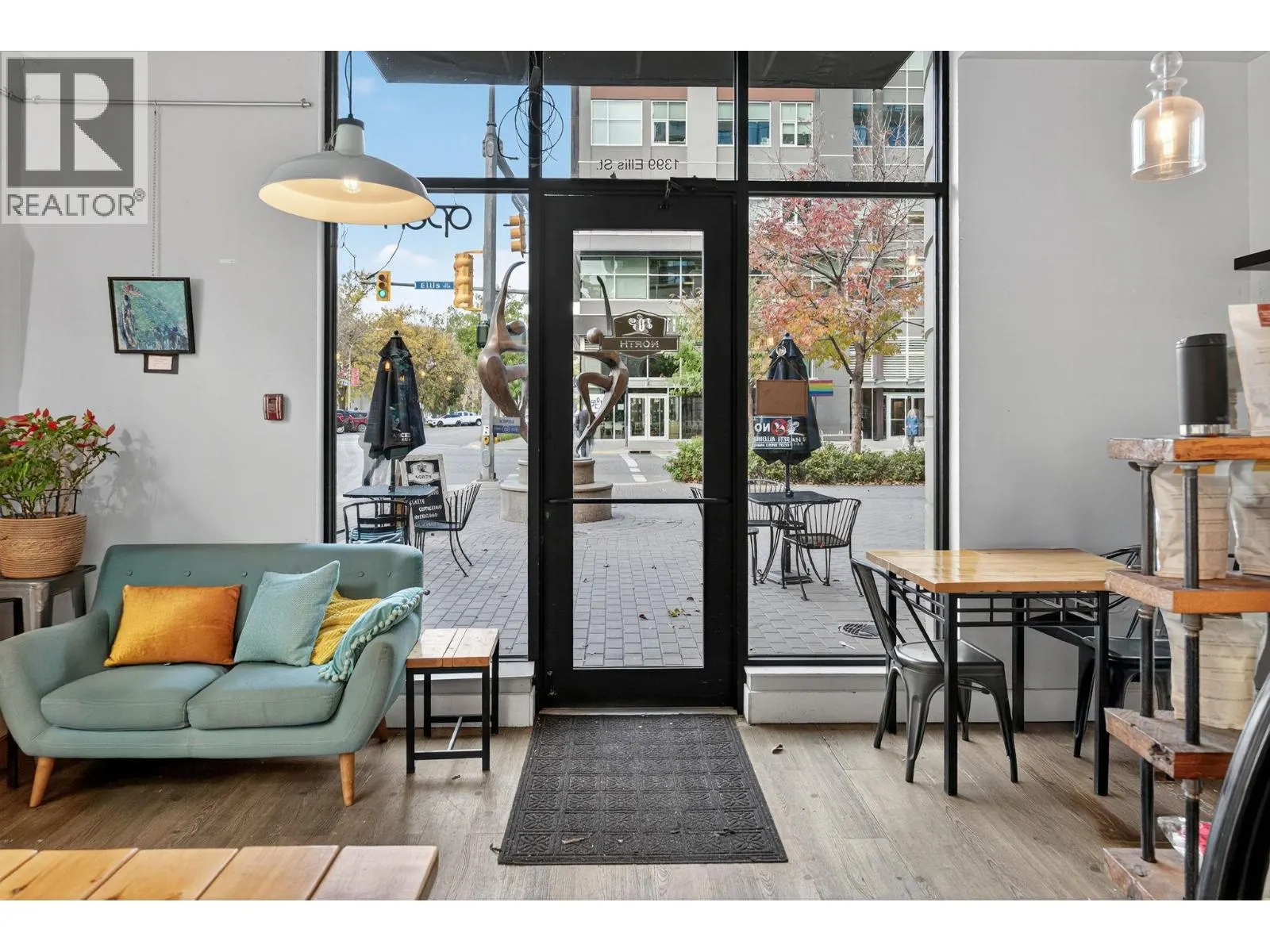 1615 Dickson Avenue Unit# 100