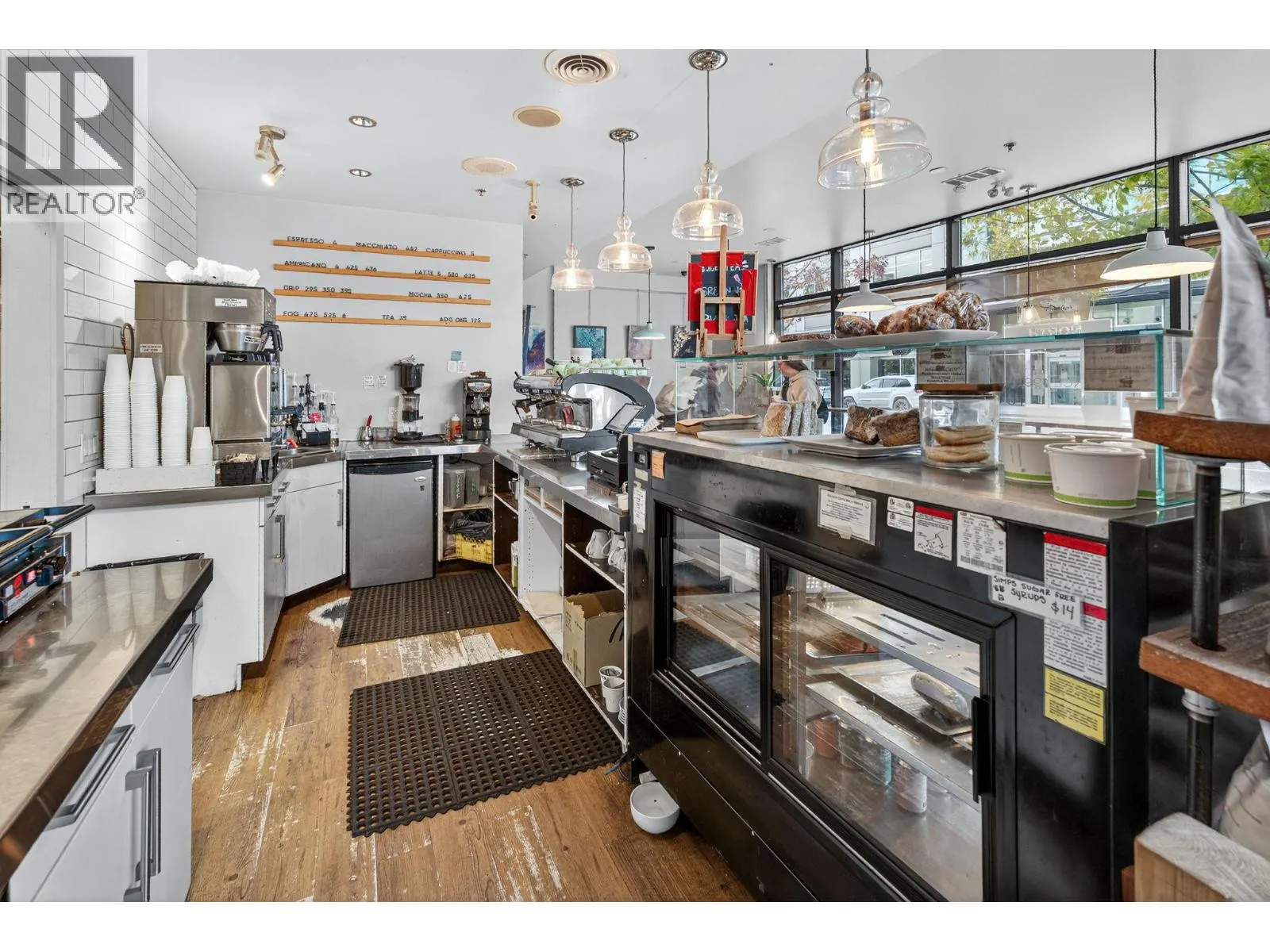 1615 Dickson Avenue Unit# 100
