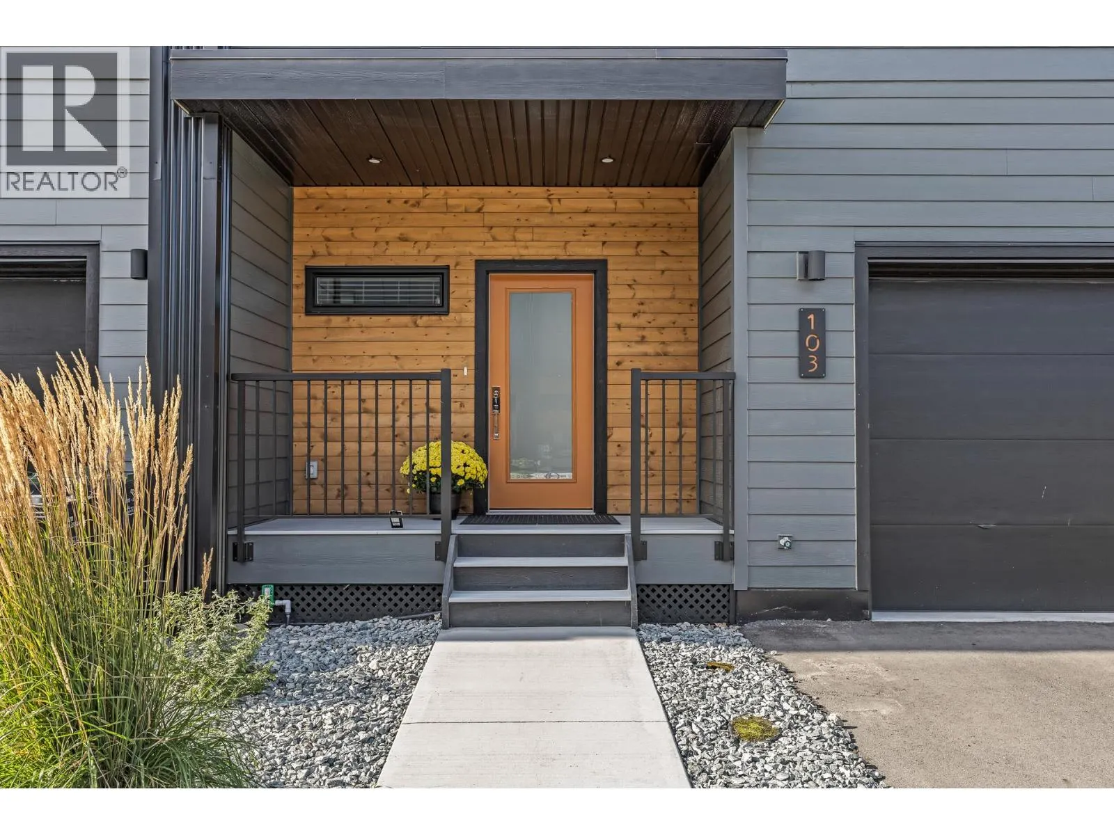5011 TOWGOOD Place Unit# 103