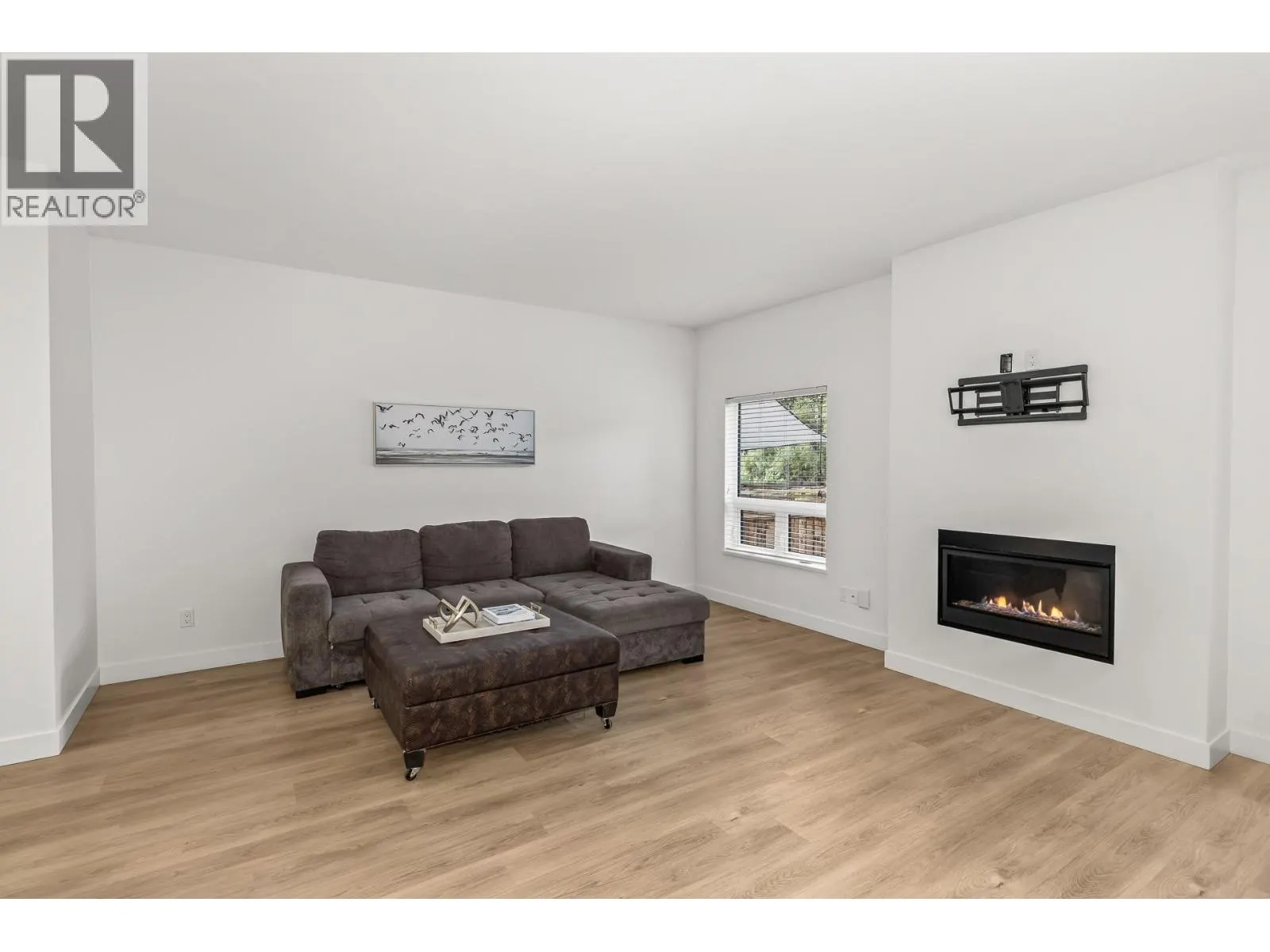 5011 TOWGOOD Place Unit# 103