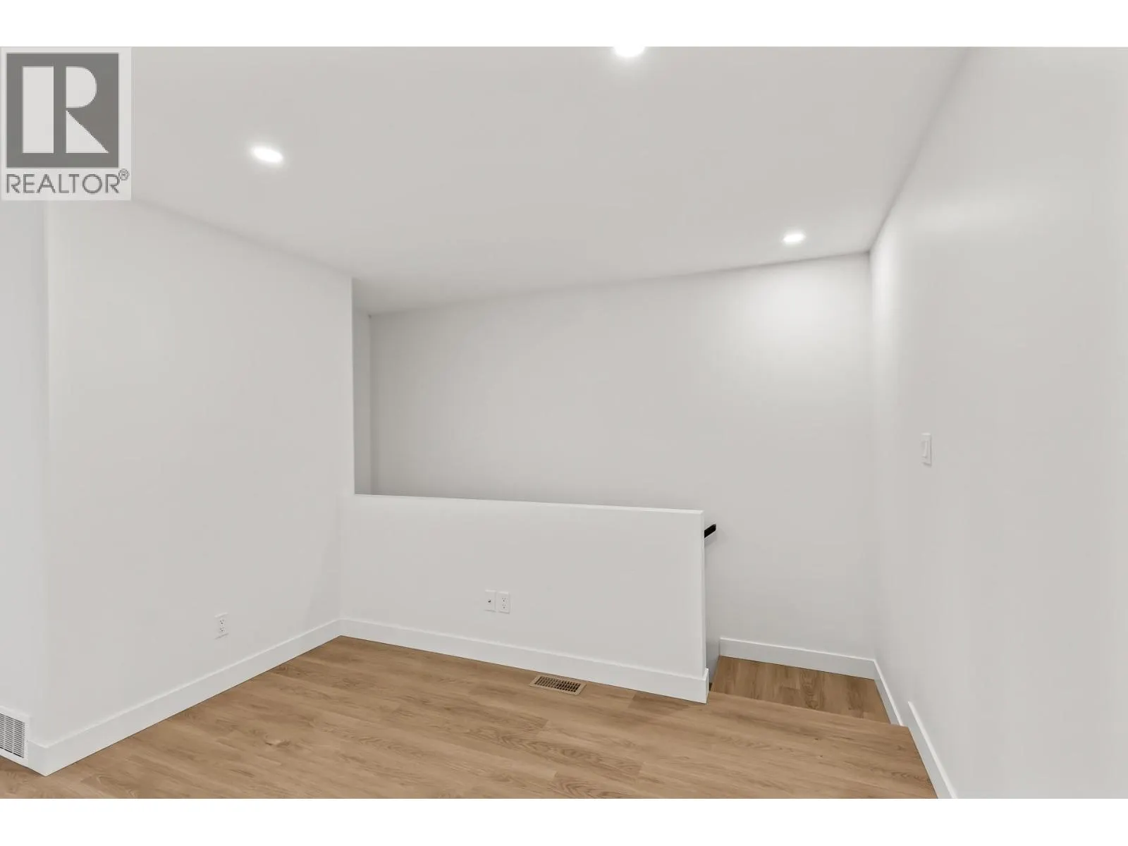 5011 TOWGOOD Place Unit# 103