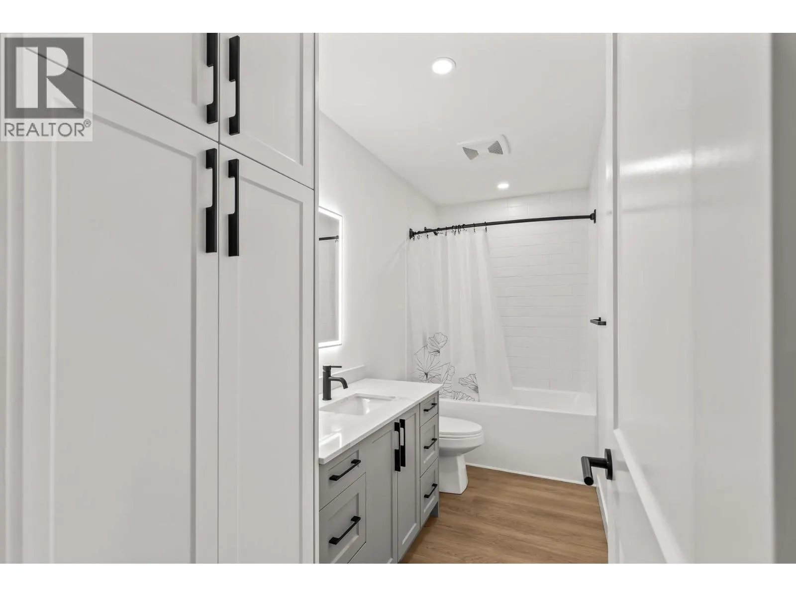 5011 TOWGOOD Place Unit# 103