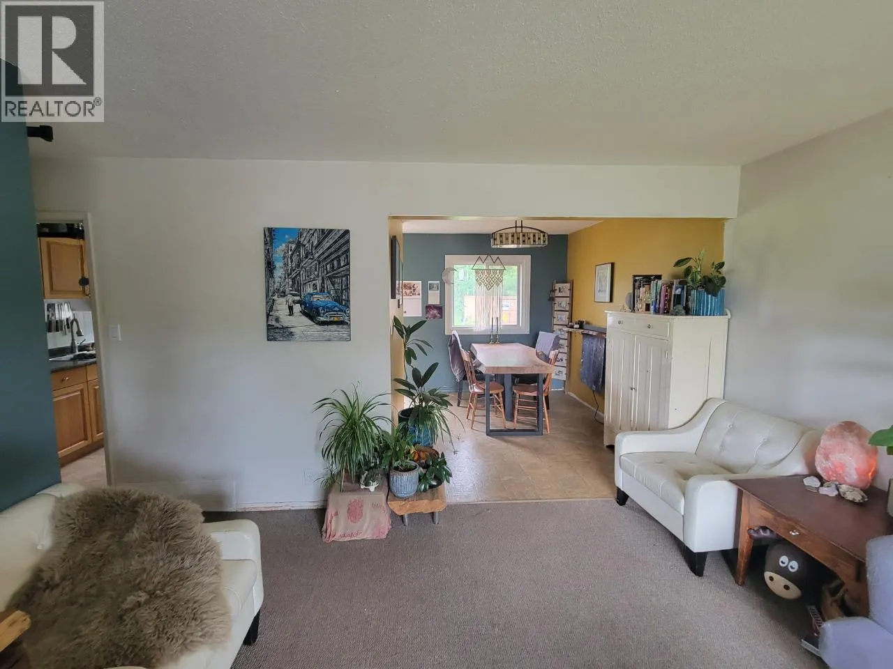 4728 Wabi Crescent Road