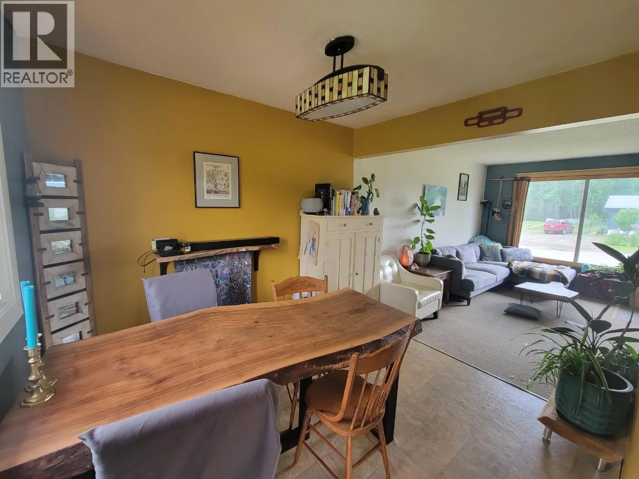 4728 Wabi Crescent Road
