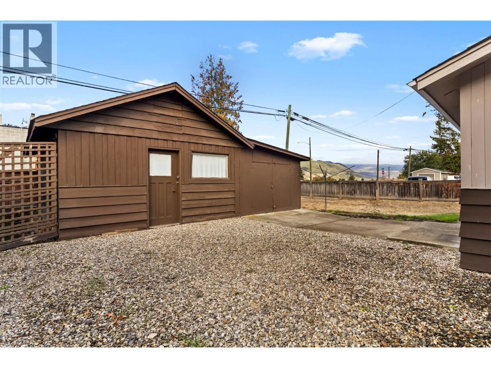 834 Sicamous Avenue