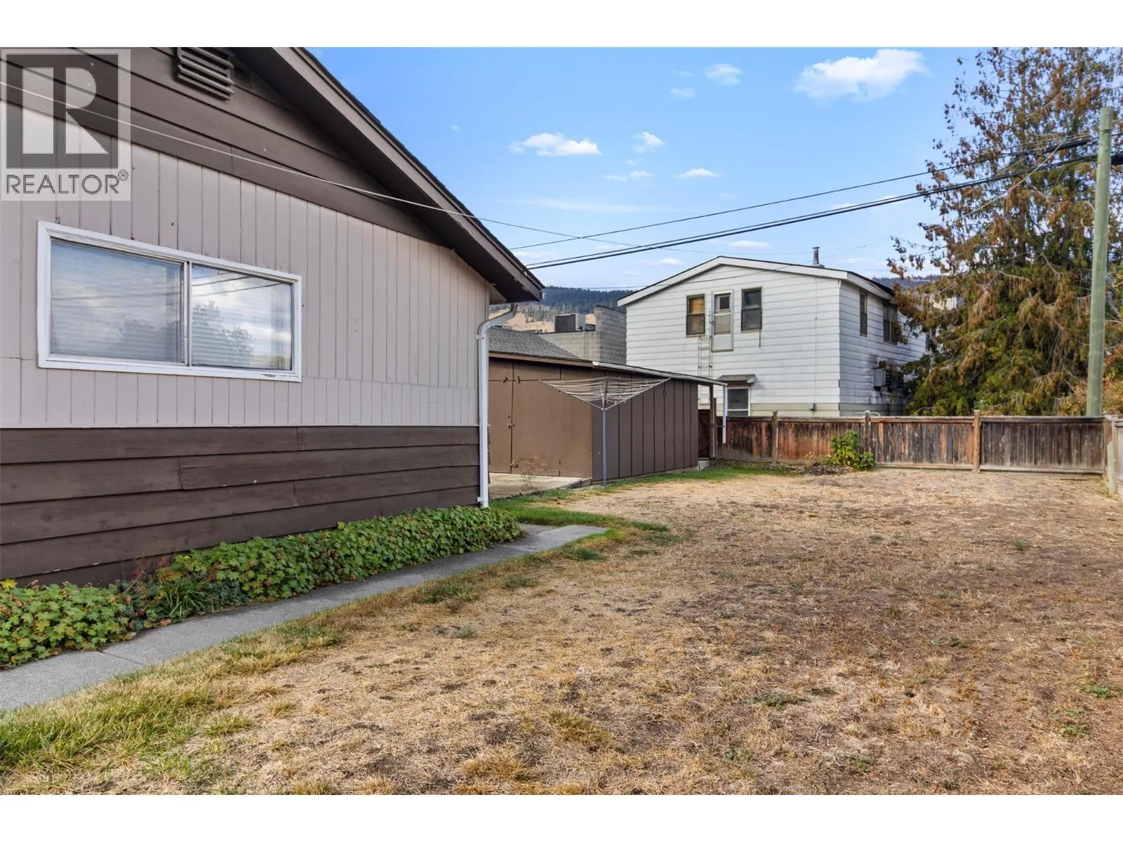 834 Sicamous Avenue