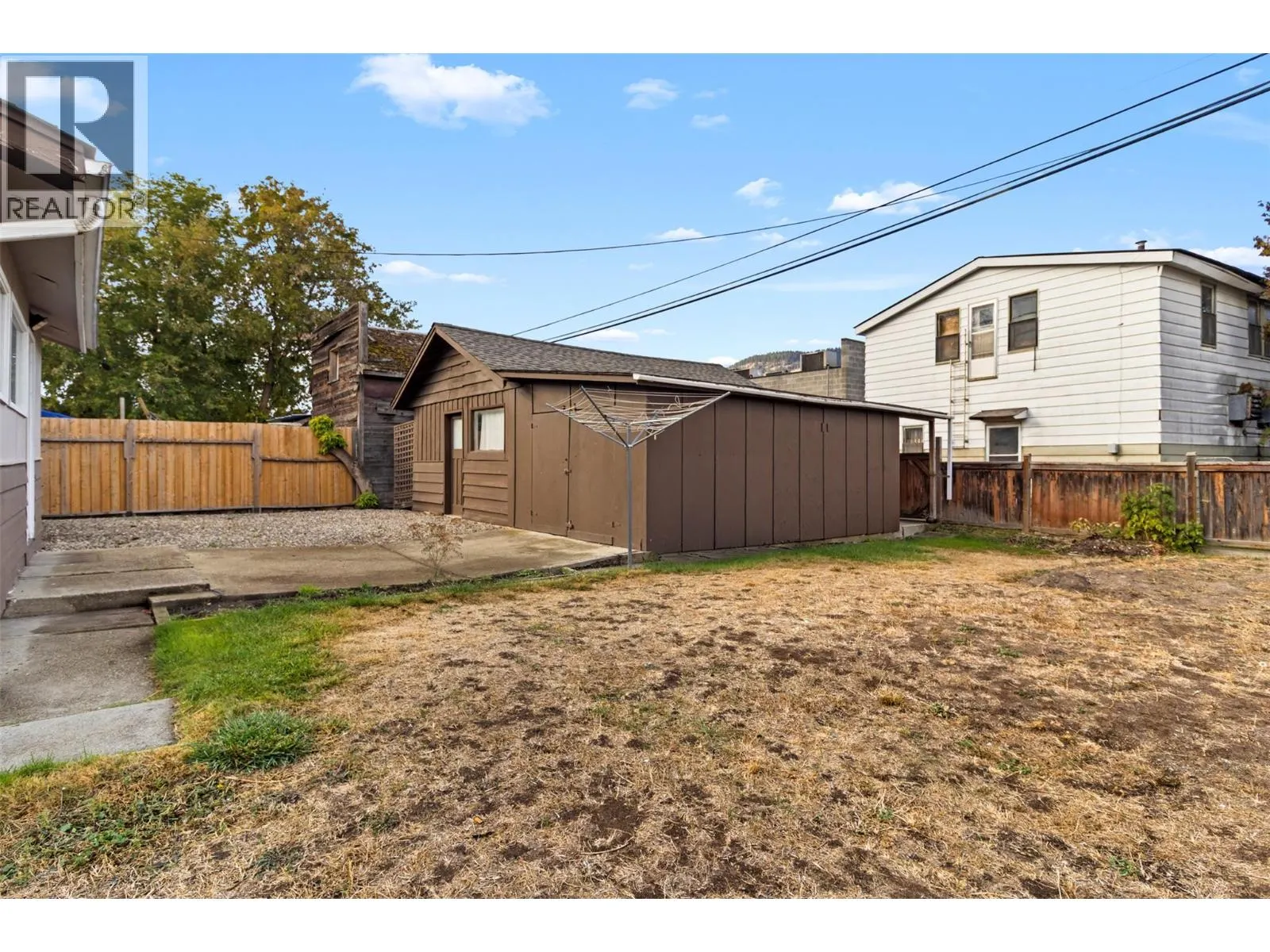 834 Sicamous Avenue