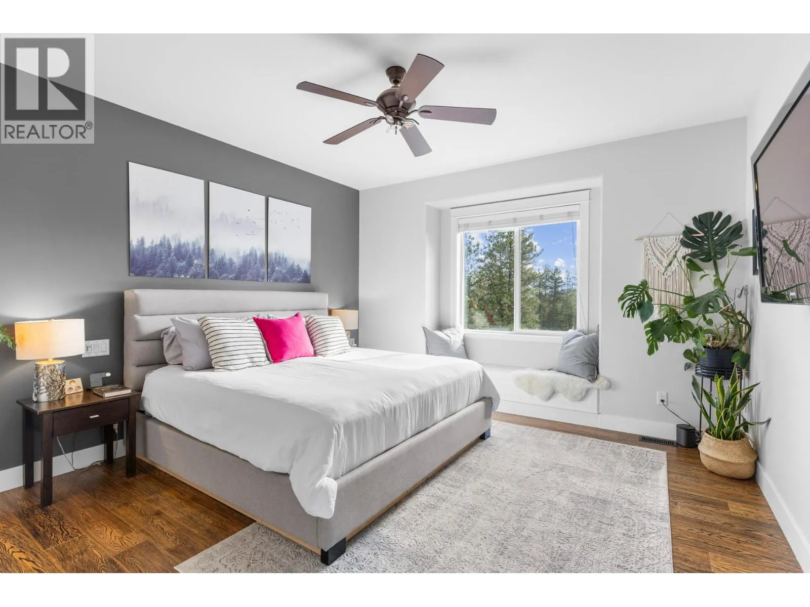 2555 Tallus Ridge Drive