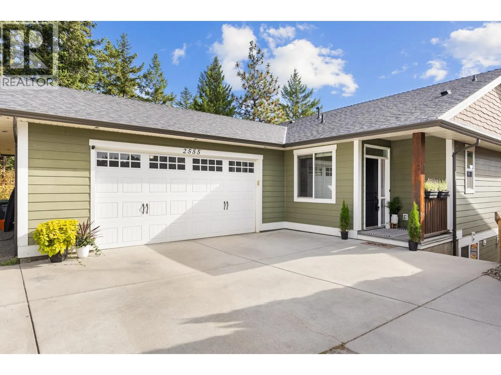 2555 Tallus Ridge Drive