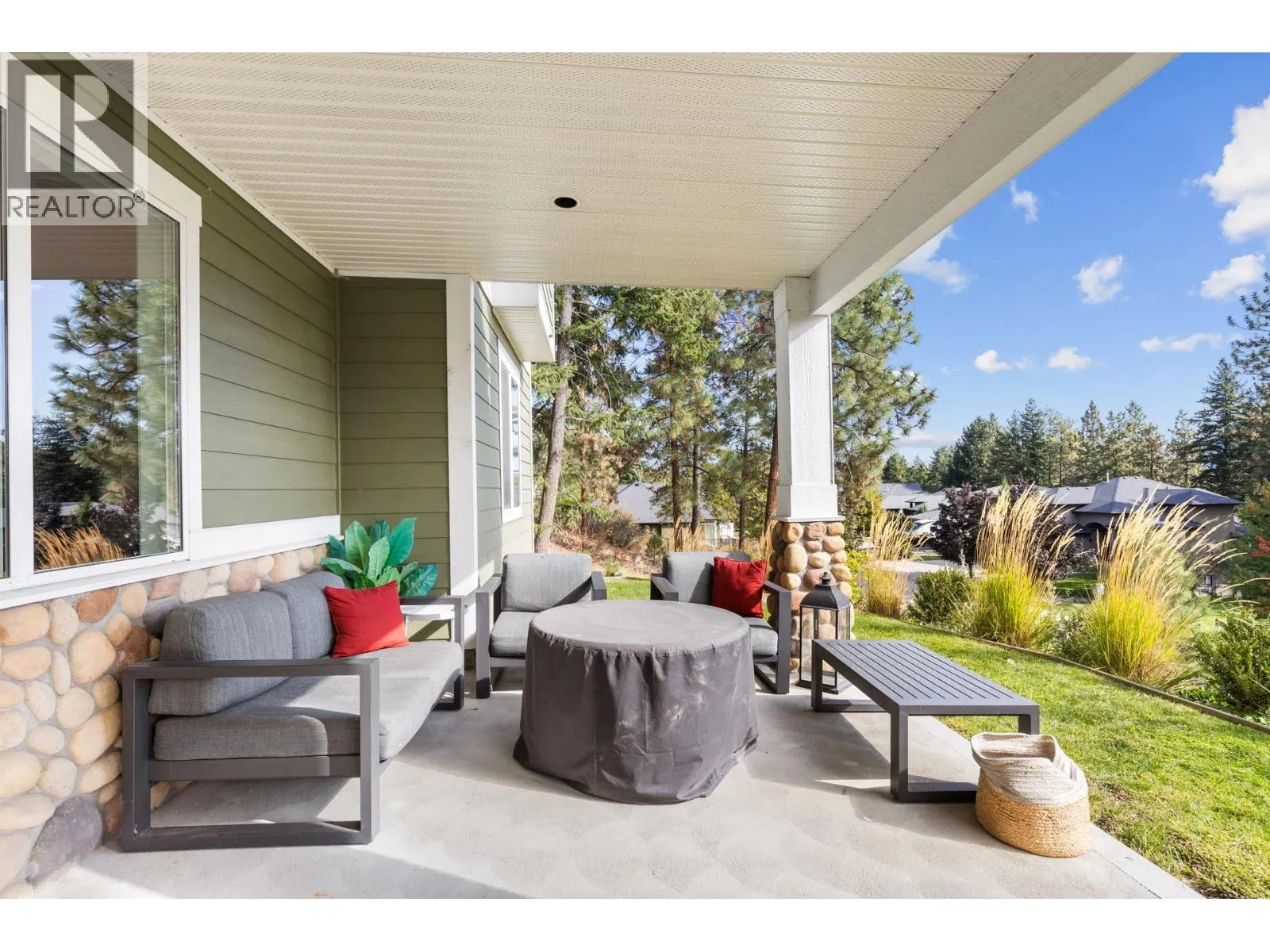 2555 Tallus Ridge Drive