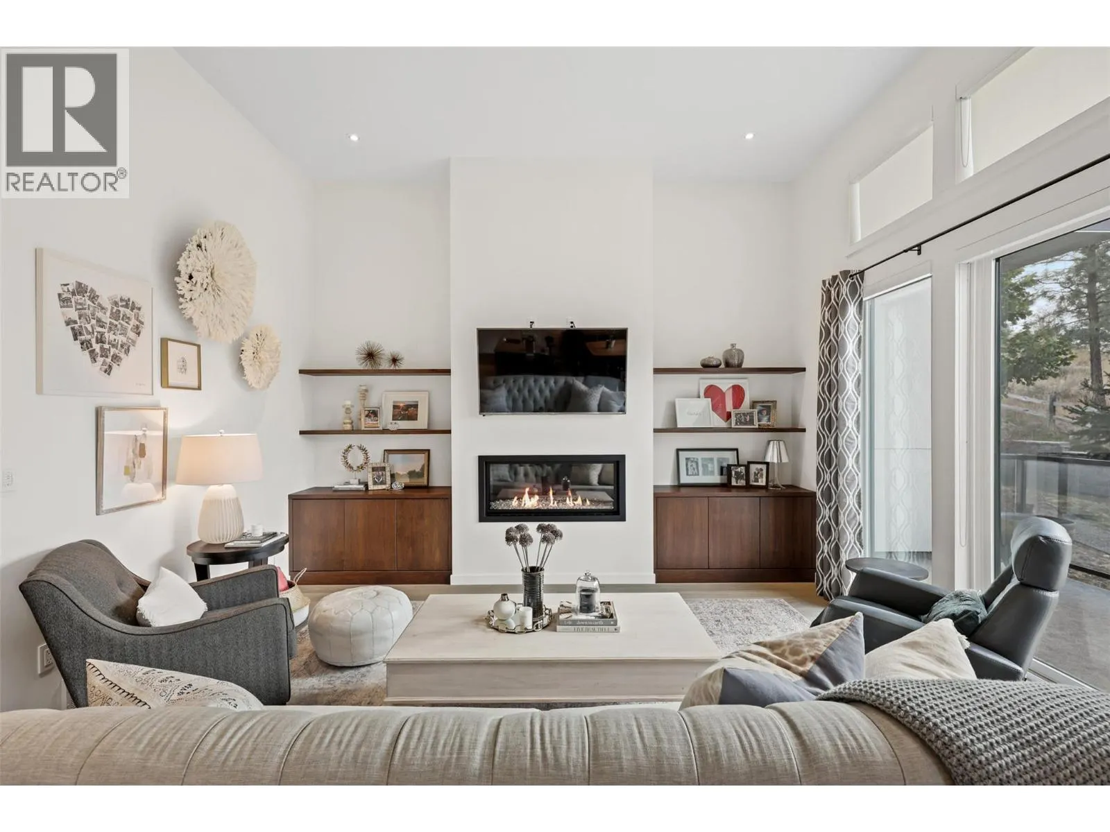 1395 PRAIRIE ROSE Drive Unit# 18