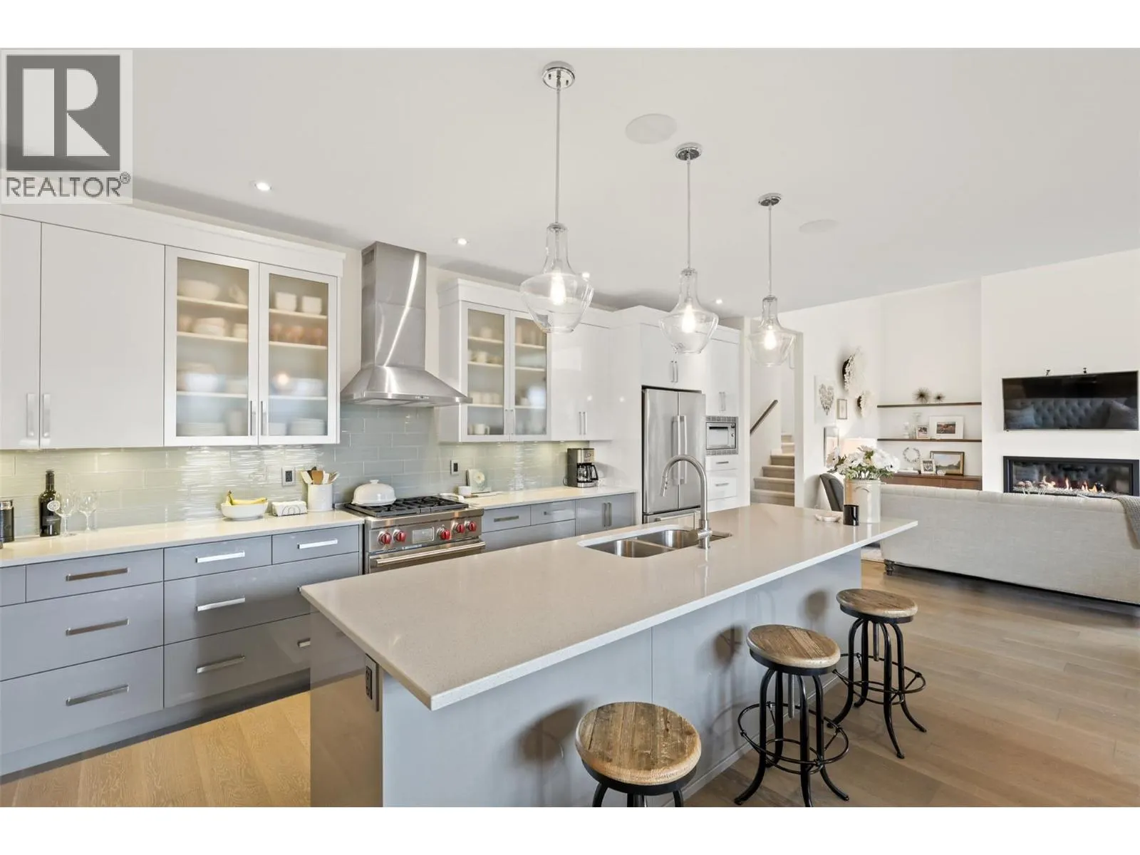 1395 PRAIRIE ROSE Drive Unit# 18