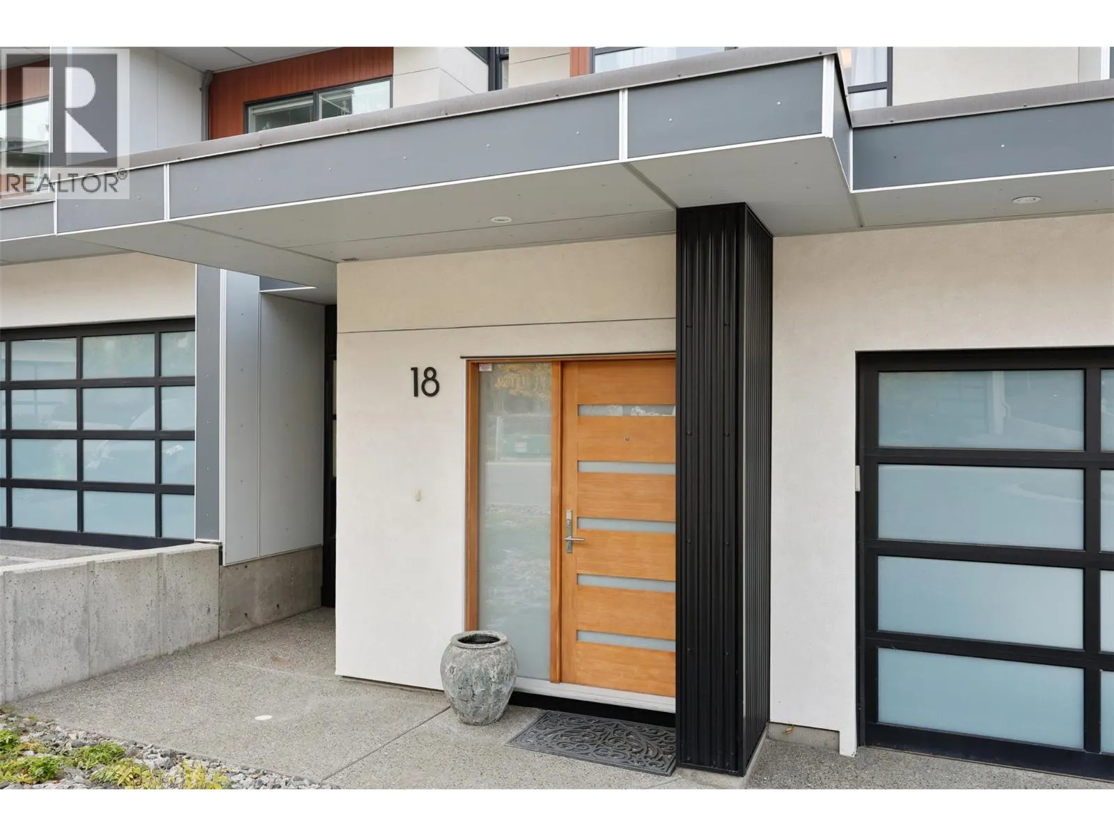 1395 PRAIRIE ROSE Drive Unit# 18