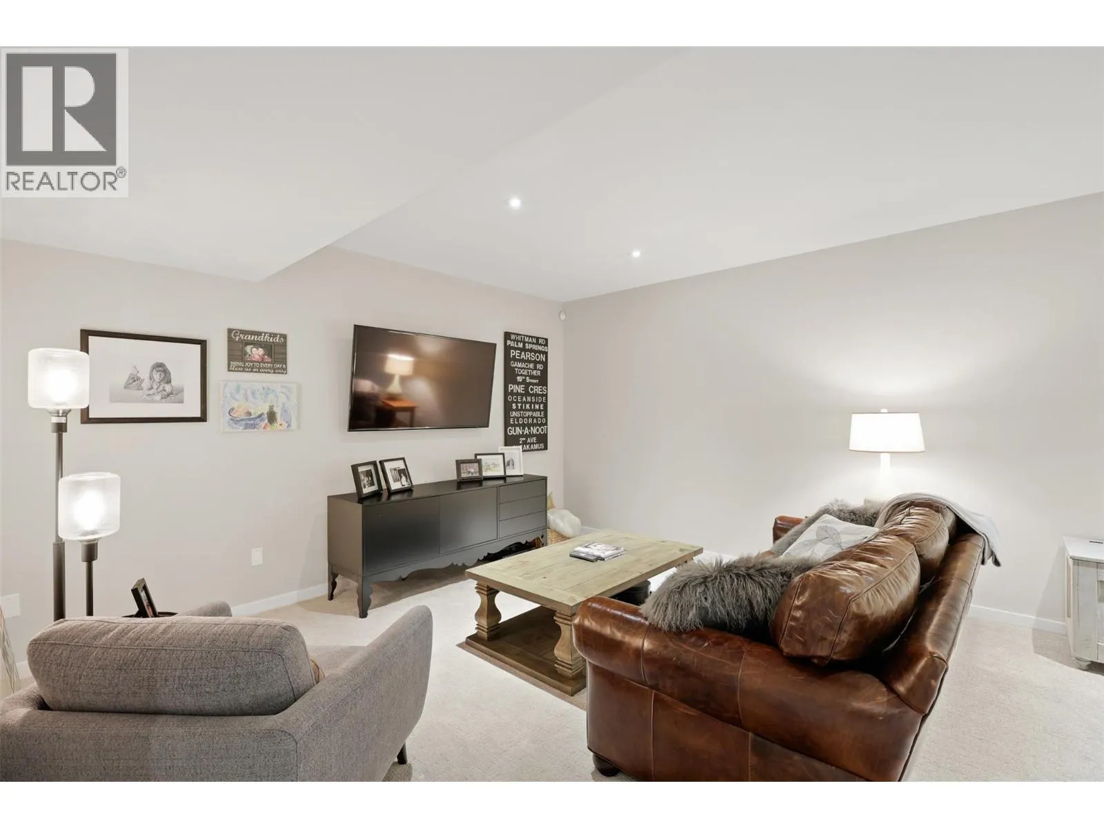 1395 PRAIRIE ROSE Drive Unit# 18