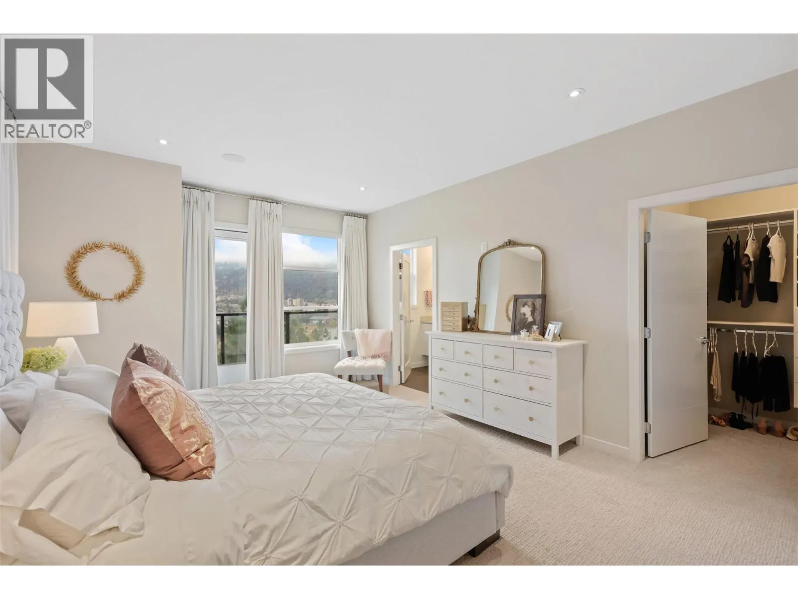 1395 PRAIRIE ROSE Drive Unit# 18