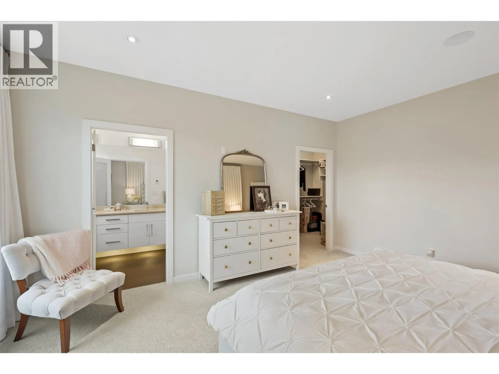 1395 PRAIRIE ROSE Drive Unit# 18