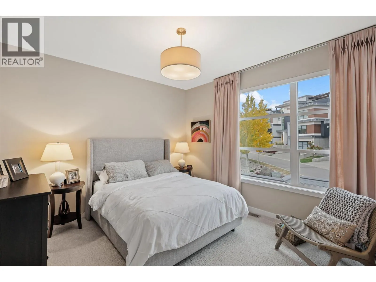 1395 PRAIRIE ROSE Drive Unit# 18